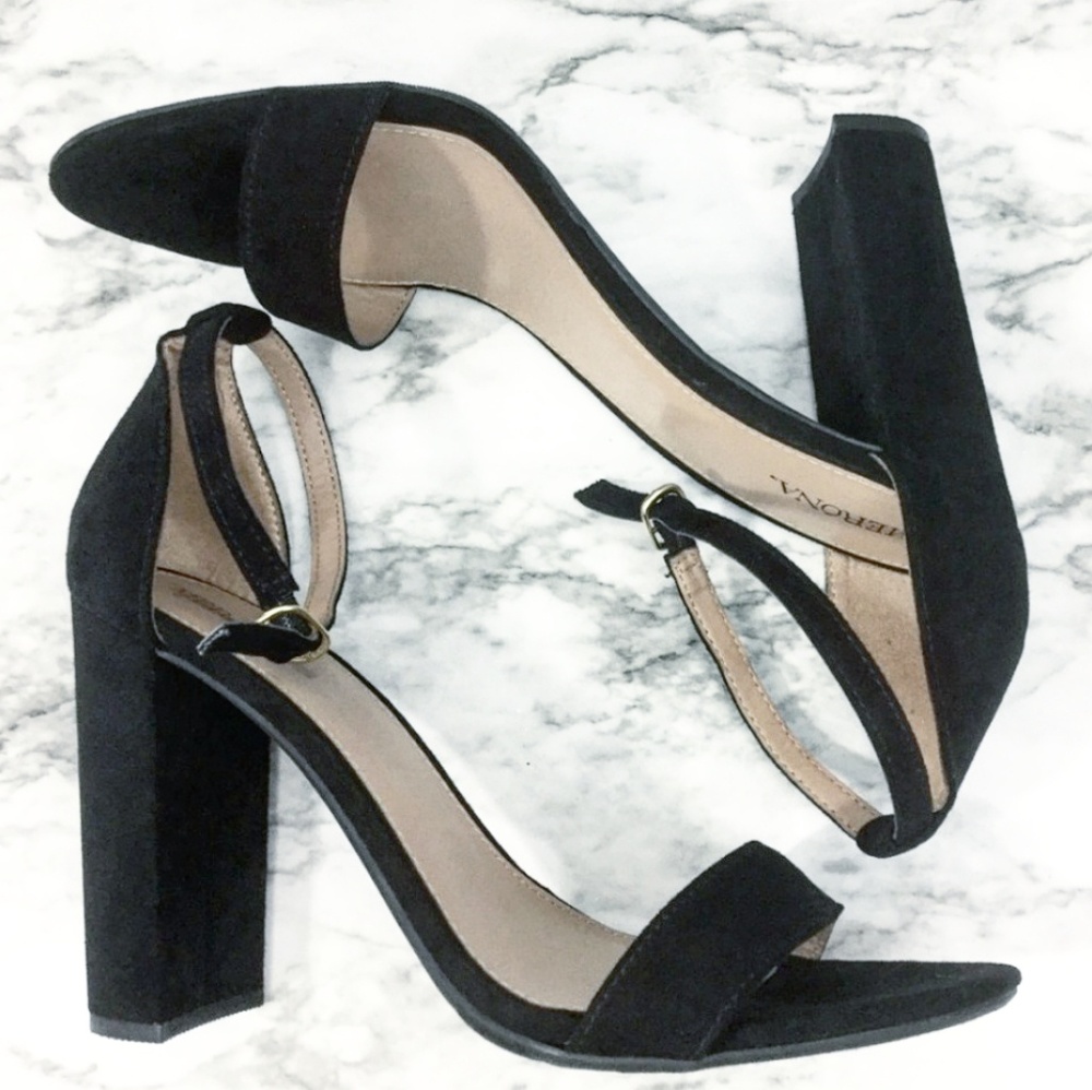 Merona black Lulu heels
